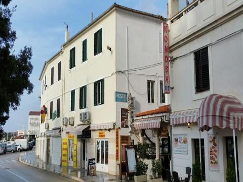 נובליה Hostel Timun (Adults Only) מראה חיצוני תמונה