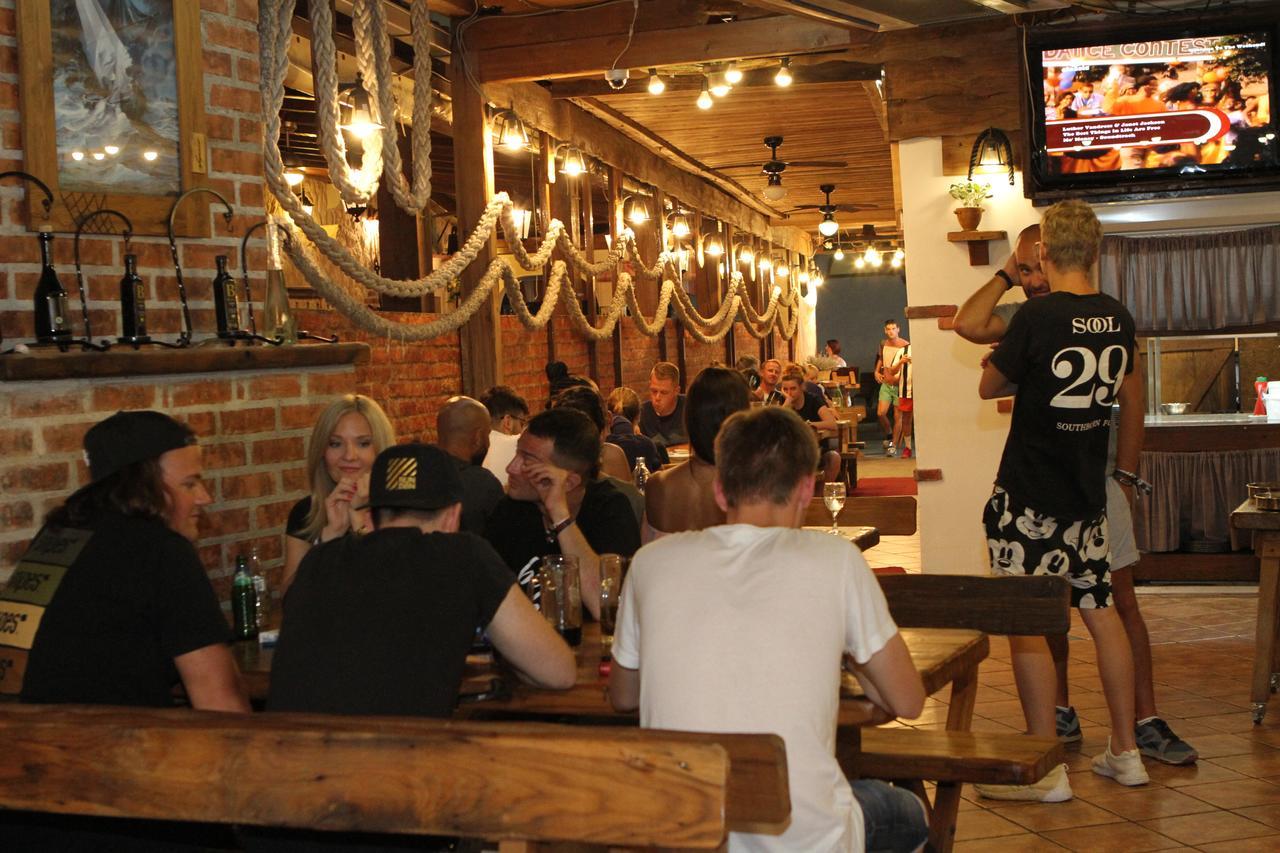 נובליה Hostel Timun (Adults Only) מראה חיצוני תמונה
