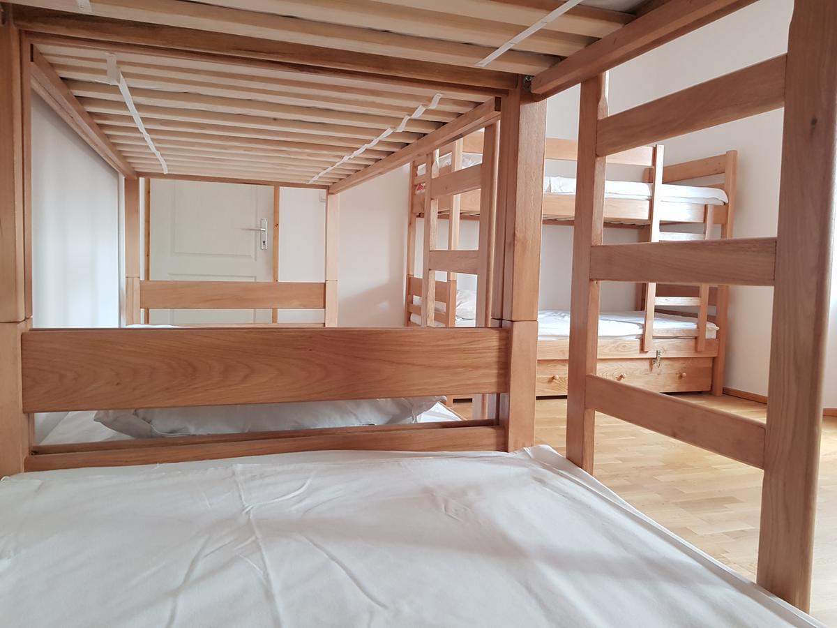 נובליה Hostel Timun (Adults Only) מראה חיצוני תמונה